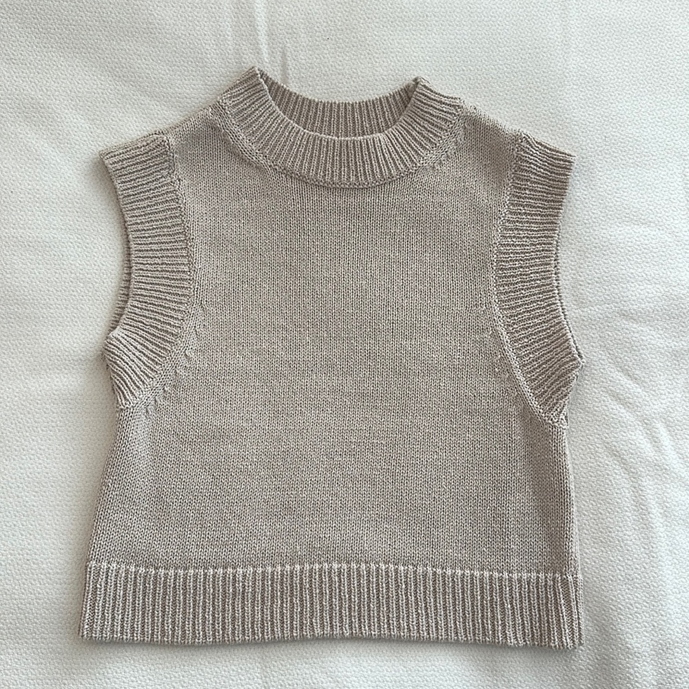H&M Sweater Vest